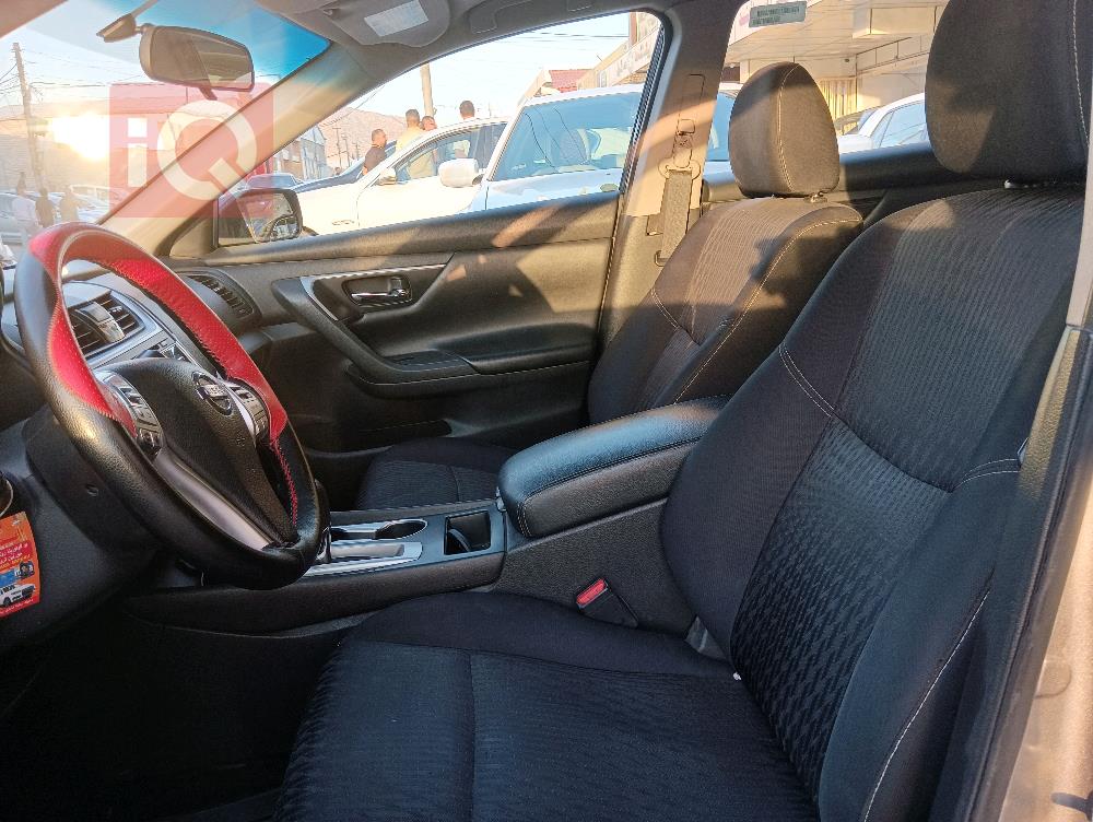 نیسان ئەلتیما